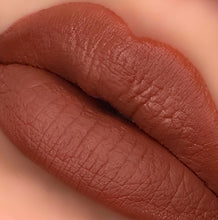 Load image into Gallery viewer, Brown Matte lipstick lip swatch
