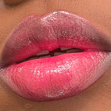 Load image into Gallery viewer, Pink Shimmer lip gloss lip swatch
